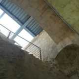 Appena messo piede in citt� Giannantonio fece innalzare davanti al molo sant�Antonio una grande torre-castello in cui andare a vivere, con inglobata anche una cappella dedicata proprio al santo di Padova (nella foto)